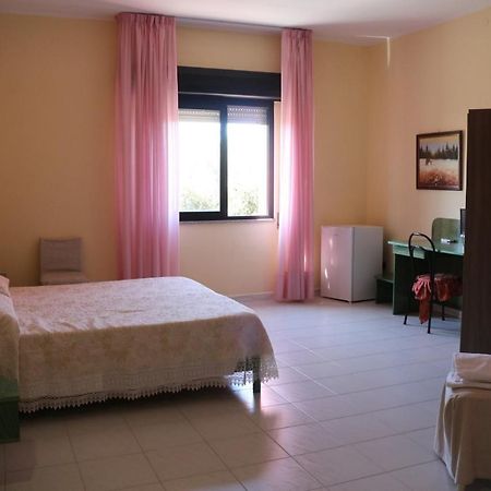 Hotel Mater Mediterranea Senorbi Bagian luar foto