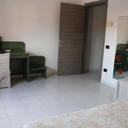 Hotel Mater Mediterranea Senorbi Bagian luar foto