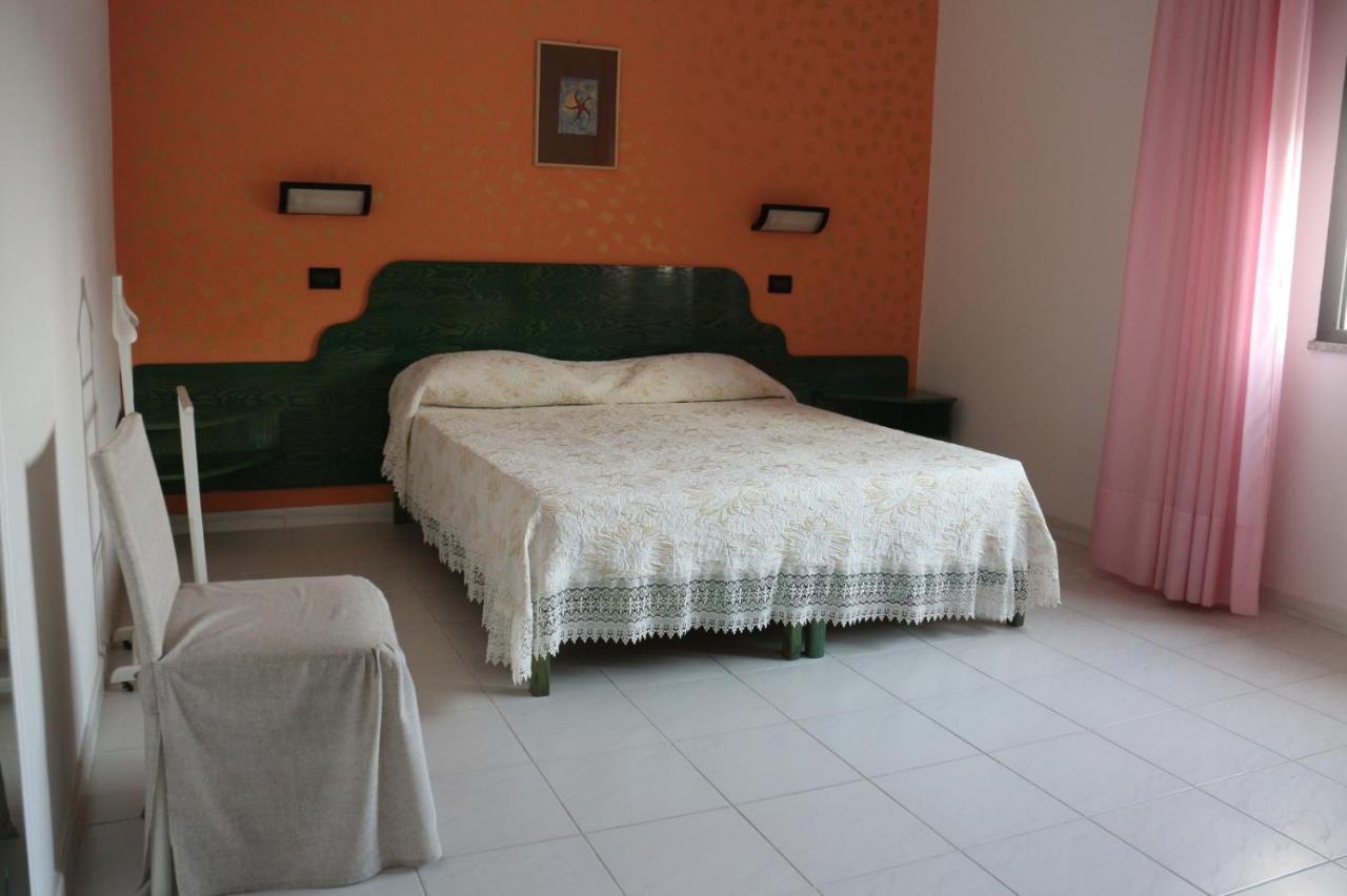Hotel Mater Mediterranea Senorbi Bagian luar foto