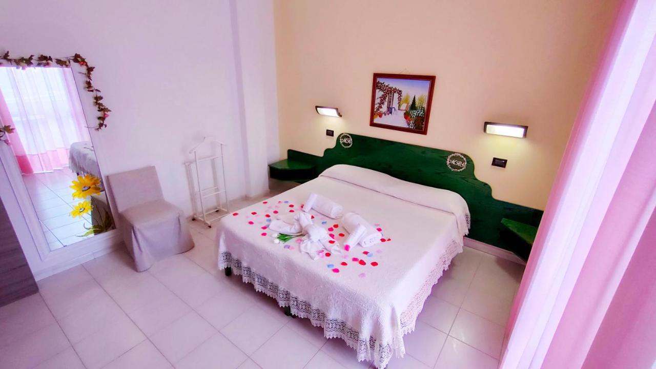 Hotel Mater Mediterranea Senorbi Bagian luar foto