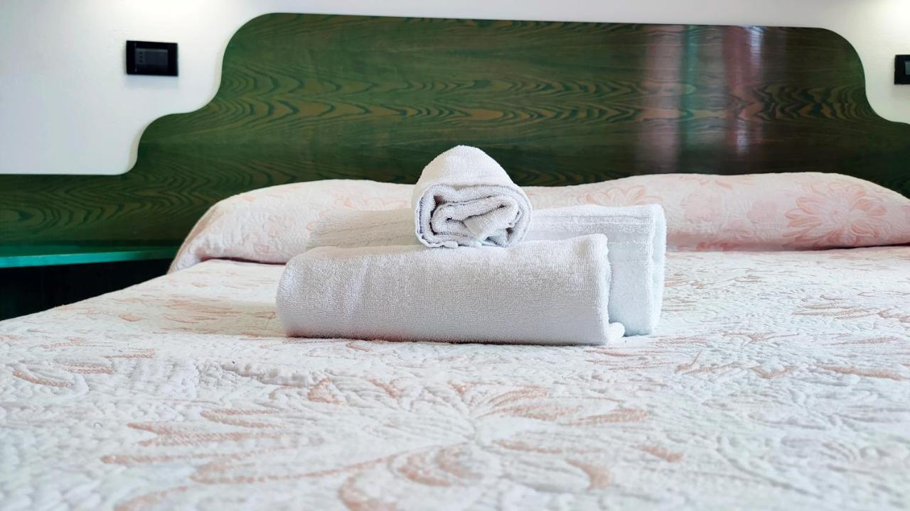 Hotel Mater Mediterranea Senorbi Bagian luar foto