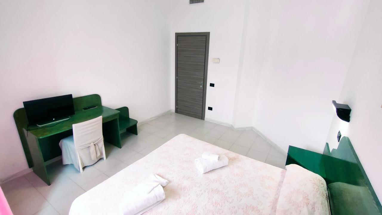 Hotel Mater Mediterranea Senorbi Bagian luar foto