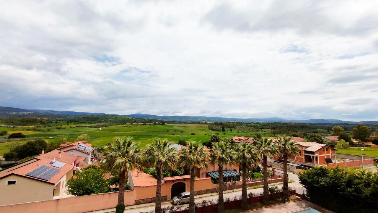 Hotel Mater Mediterranea Senorbi Bagian luar foto